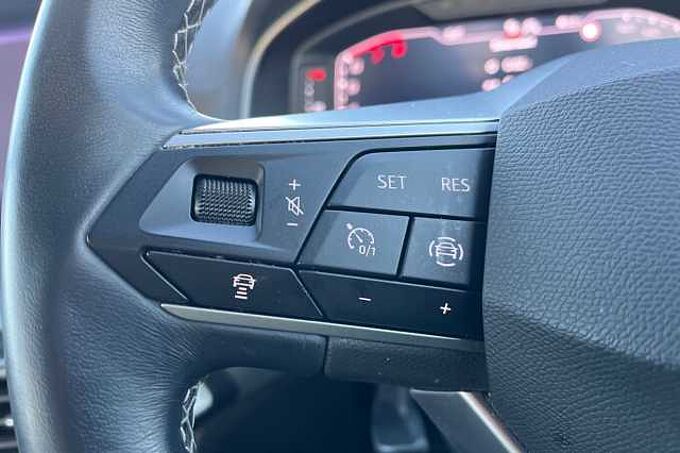 SEAT Arona 1.0 TSI 110 XPERIENCE Lux 5dr DSG